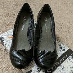 BRAND NEW Chinese Laundry Wedge Heels